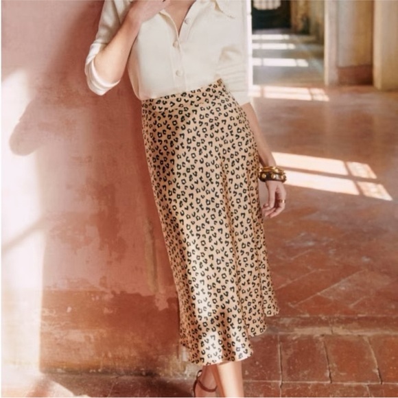 Sezane Dresses & Skirts - Sezane Sandy Leopard Spotted Satin Midi Skirt 38